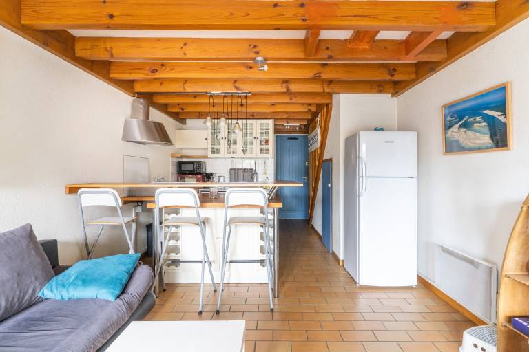 Vacation Home "Villa Jumelée Proche Des Plages Du" with Garden & Terrace — photo 4