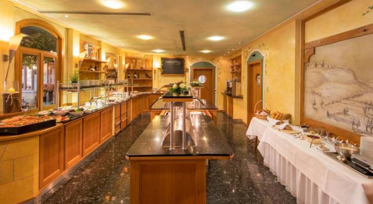 Hotel Touric — photo 2