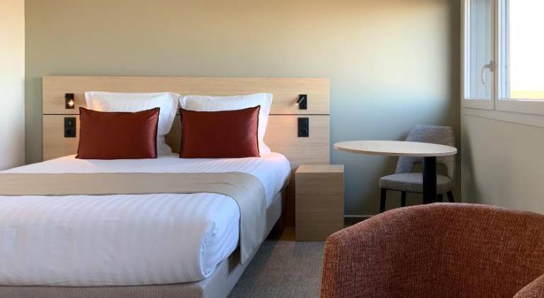 Hotel Akena Troyes - La Chapelle St-Luc in Troyes