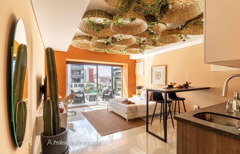 Family-friendly studio with fast internet, sauna & private pool | Dogs allowed — photo 2