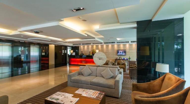 Oakwood Residence Sukhumvit 24 Bangkok — photo 5