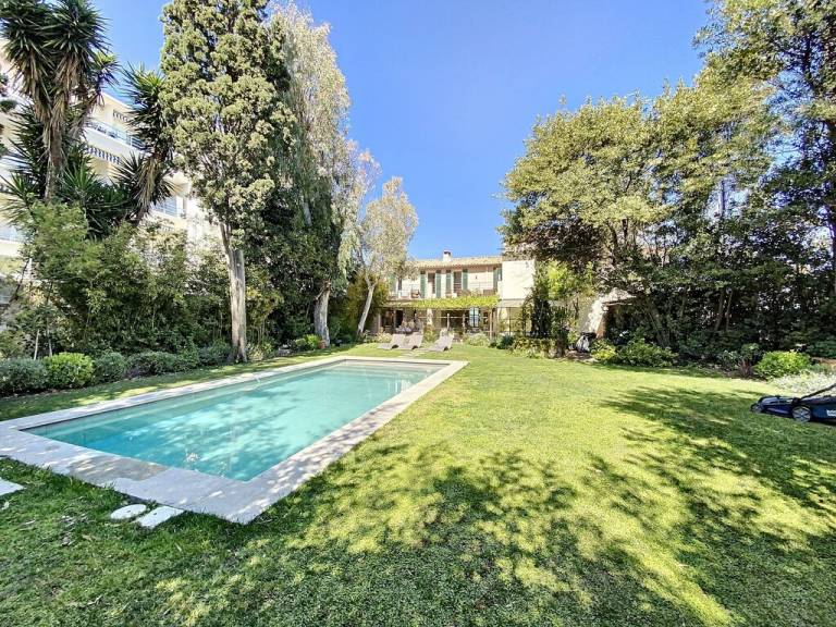 Villa  Antibes