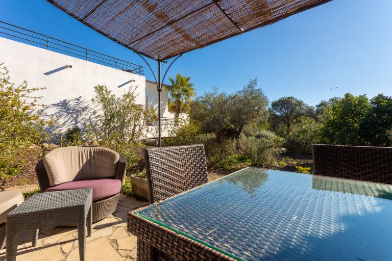 Rental apartment with patio, yard & pool | Garden view in Sainte-Maxime