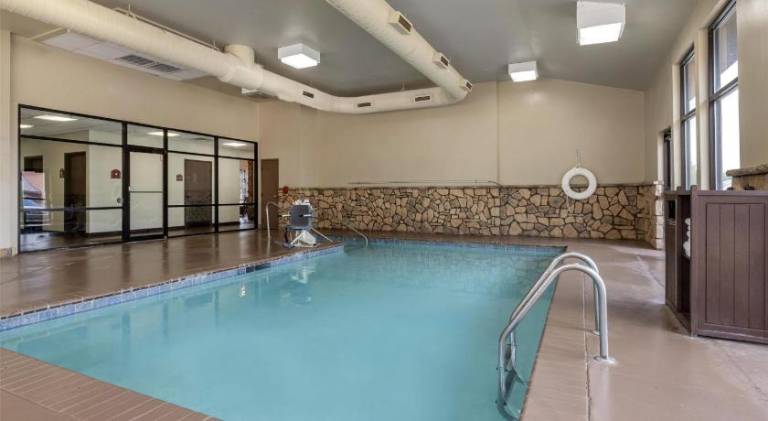 Best Western Plus Cimarron Hotel & Suites — photo 5