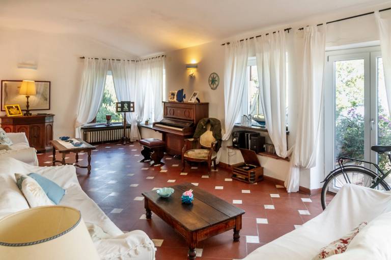Fully equipped pleasant villa with barbeque & garden | Sea view | Pet-friendly — photo 4