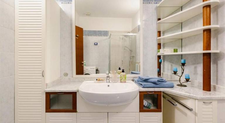 Holiday apartment with 2 rooms for 6 persons — photo 5