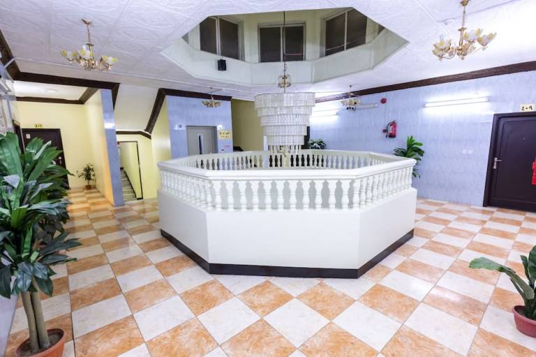Al Eairy Furnished Apartments Al Baha 3