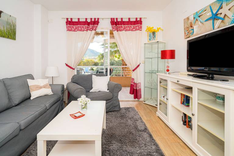 Apartment 'Alborada Golf 1A' with Terrace, Shared Pool & Wi-Fi — photo 4