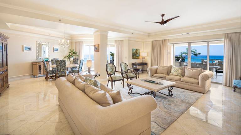 Fantastic Large Oceanfront Residence Located at The Ritz-Carlton, Grand Cayma — photo 5