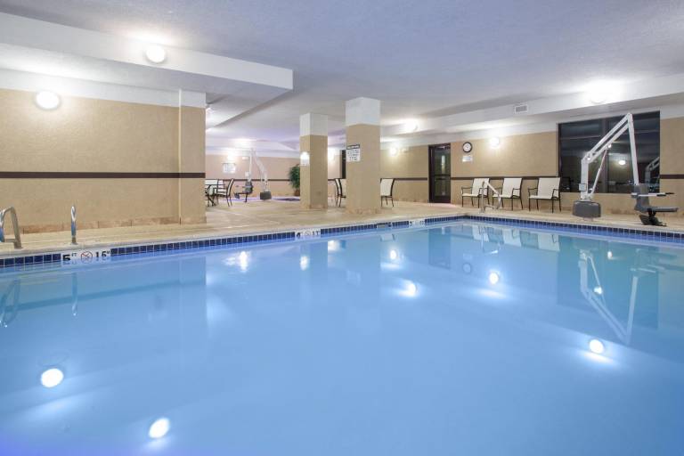Holiday Inn Express & Suites Pueblo By IHG — photo 2
