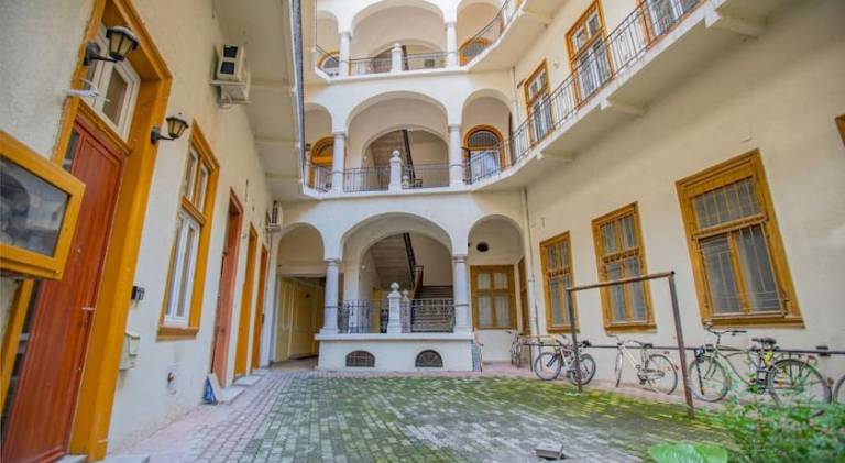 Rental apartment | Near St. Stephen's Basilica in Budapest