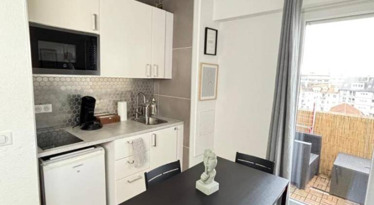 Holiday apartment with terrace — photo 3