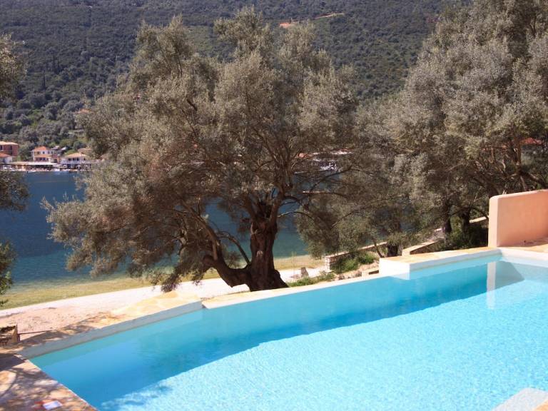 Villa  Apollonii