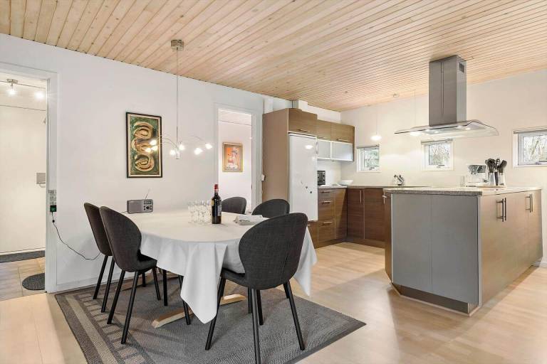 Pleasant vacation home with garden, patio & BBQ | Pets are welcome — photo 5