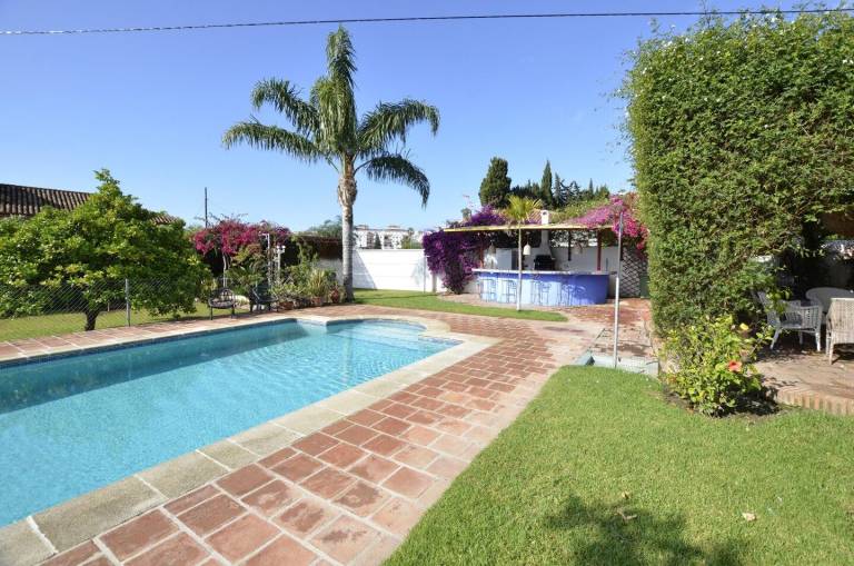 Fully equipped villa with pool, BBQ & garden | Next to the beach | Suitable for remote work | Pets are welcome in Almunecar