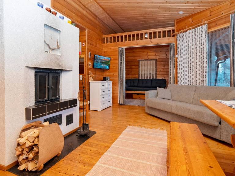 Lovely vacation home with patio & sauna | Pets allowed — photo 4