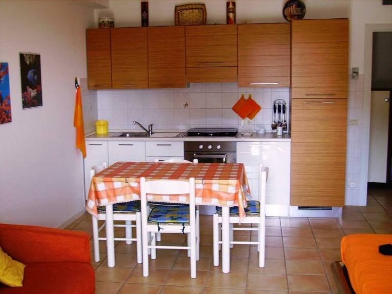 Holiday apartment with garden — photo 5