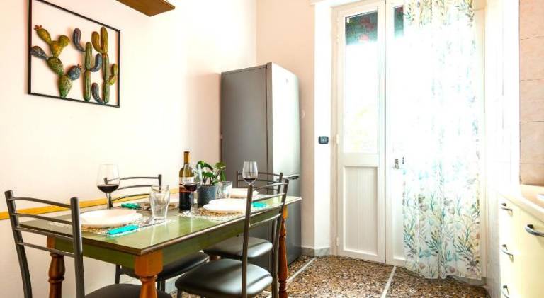 Holiday apartment with 3 rooms for 6 persons — photo 4