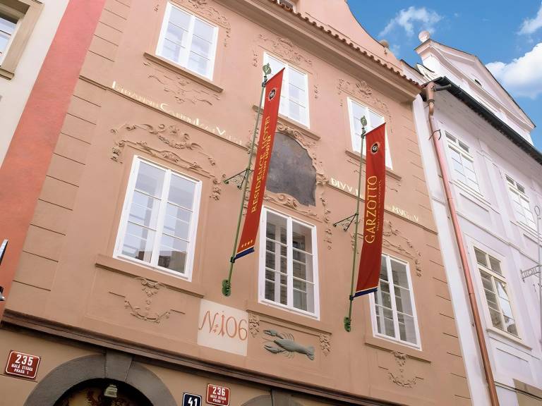 Serviced apartment | Near Prague Castle | Good for workation in Prague