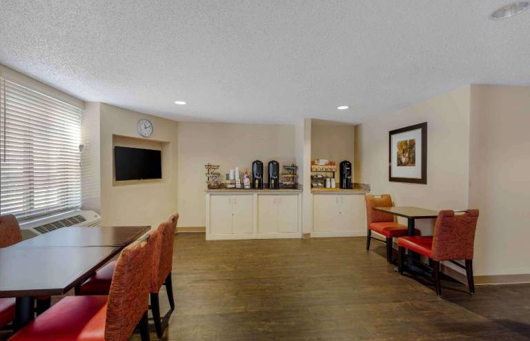 Extended Stay America Select Suites - Dallas - Las Colinas - Meadow Creek Dr. — photo 3