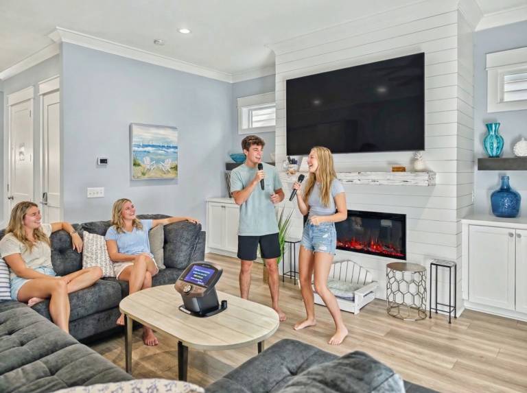 Family-oriented pleasant vacation home with barbecue & private pool | Pets allowed — photo 3