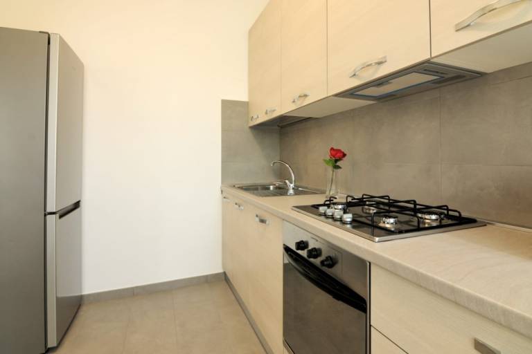 Apartment with garden — photo 2