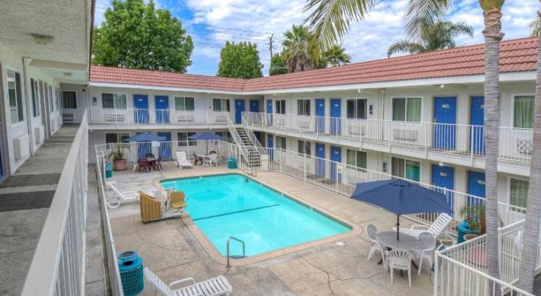 Motel 6 Costa Mesa, CA — photo 5