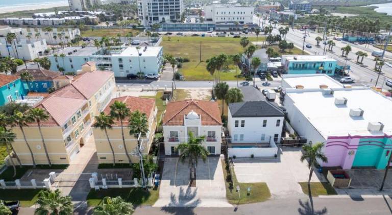 Vacation home with pool | Next to the beach | Pets are welcome — photo 3