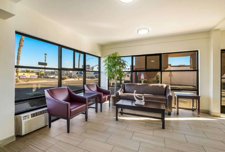 Days Inn by Wyndham Chula Vista/San Diego — photo 3
