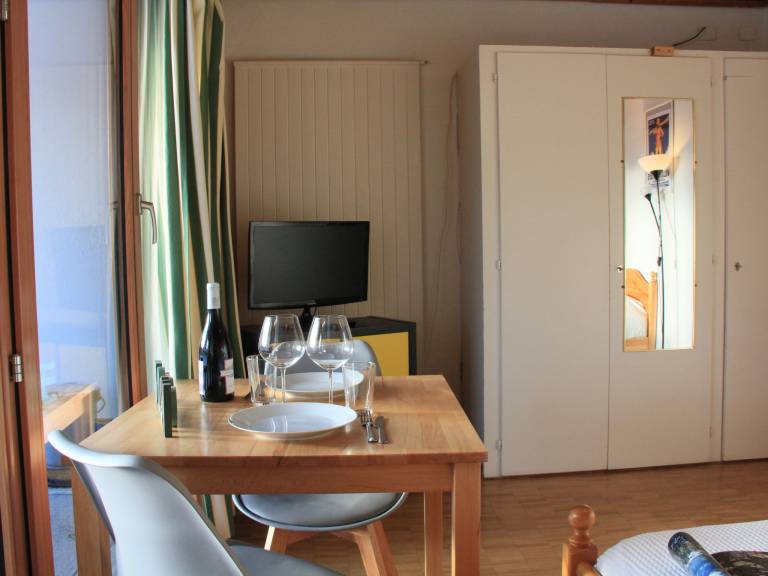 Rental apartment with terrace — photo 2