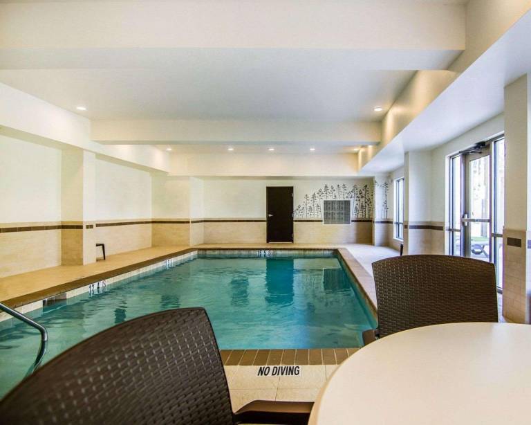Wingate by Wyndham Longview North — photo 2