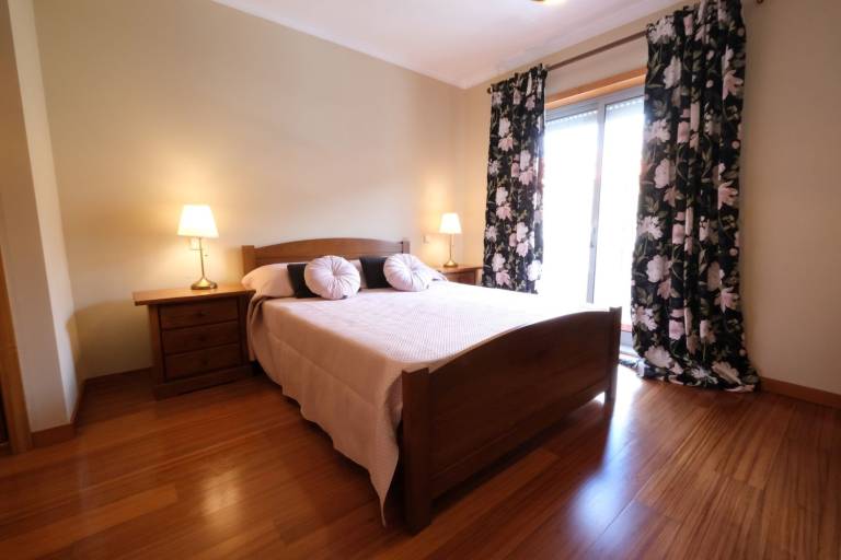 Family-oriented ample villa with terrace, garden & BBQ | Water view | Dogs allowed — photo 3