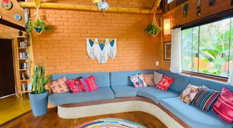 Vacation home with hot tub in Anapolis
