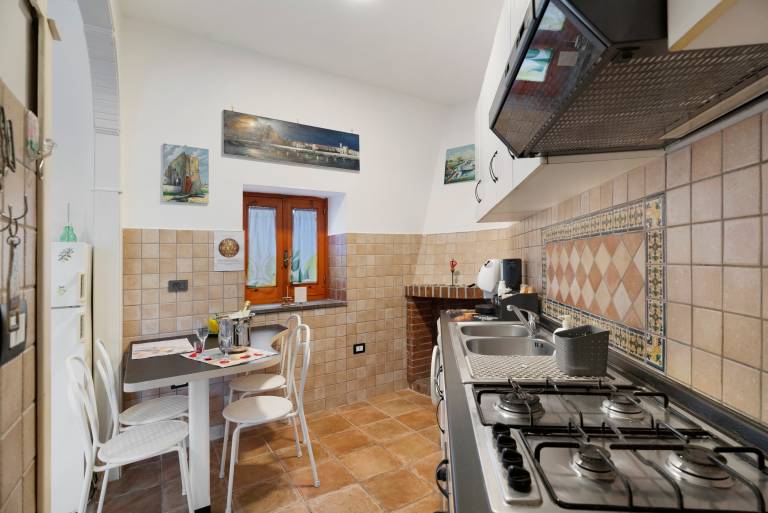 Charming apartment with fast internet, terrace & garden | City view | Pets allowed — photo 4