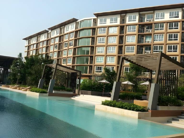 Nice rental apartment with terrace, yard & pool | Next to the beach | Suitable for remote work | Pets are welcome — photo 2