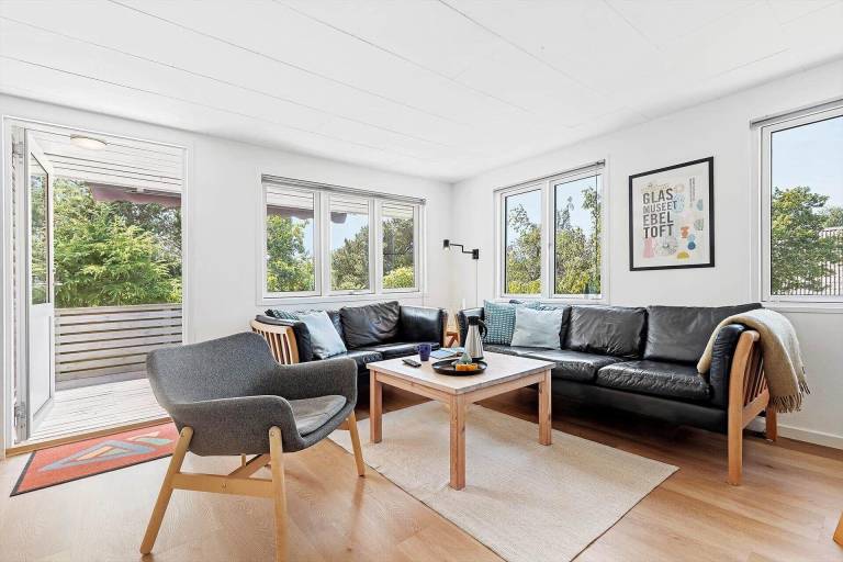 Vacation home with barbecue & patio | Pets allowed — photo 4