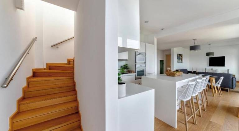 Fully equipped pleasant villa with patio, barbeque & hot tub | Pets allowed — photo 4