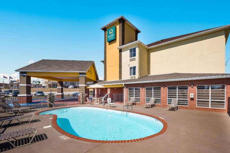 Quality Inn & Suites Huntsville Research Park Area — photo 3