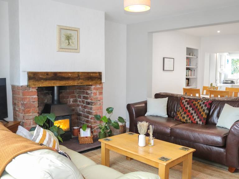 Children-friendly cottage with yard | River view | Dogs allowed in Conwy