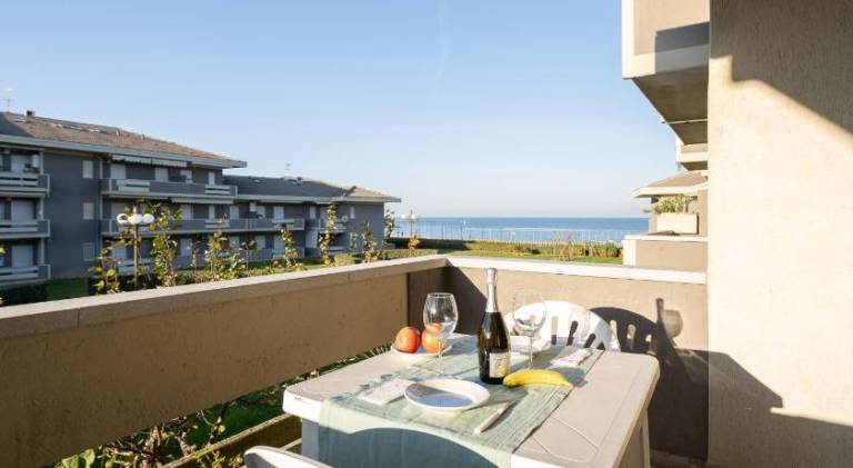 Beautiful serviced apartment with garden | Close to the beach | Pet-friendly — photo 5