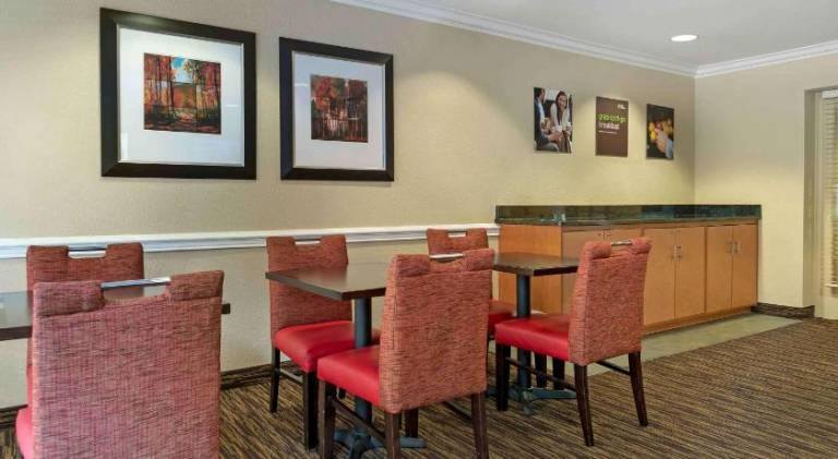 Extended Stay America Suites - Detroit - Novi - Orchard Hill Place — photo 4