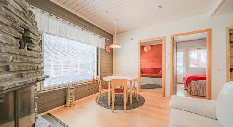 Rental apartment with 2 rooms for 4 persons — photo 2
