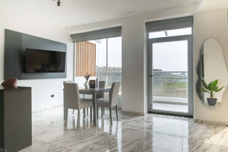 w Great 2BR w Ocean View near C Amurallada