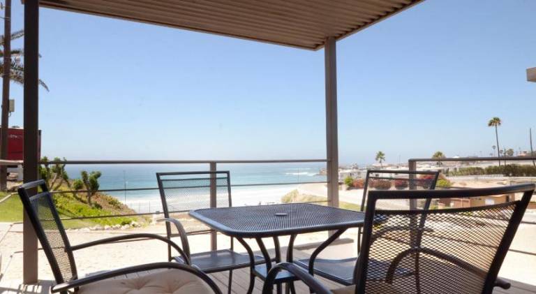 Serviced apartment with yard & patio | Next to the beach | Pets are welcome — photo 4