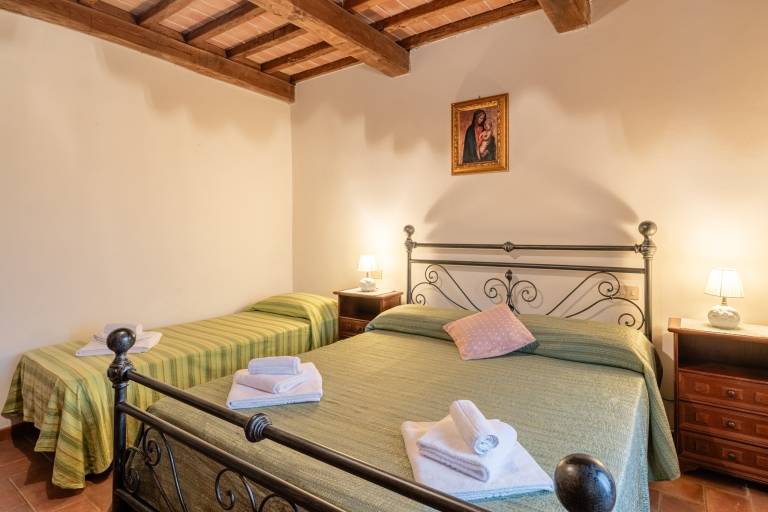 Farmhouse 'Agriturismo Fadanelli La Colombaia' with Shared Pool, Shared Garden and Wi-Fi — photo 5
