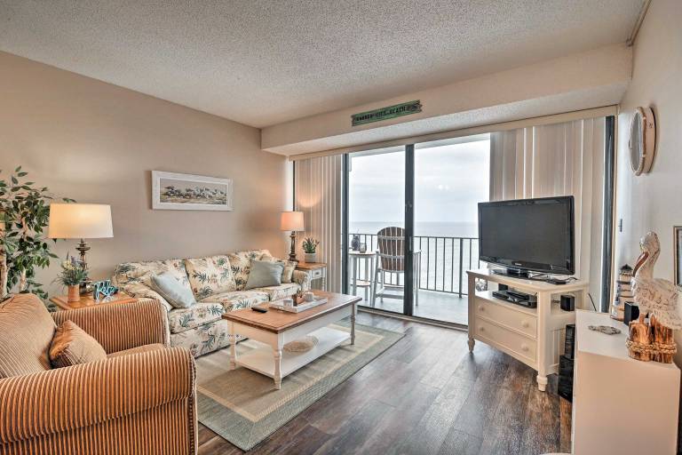 Oceanfront Garden City Beach Condo For Families