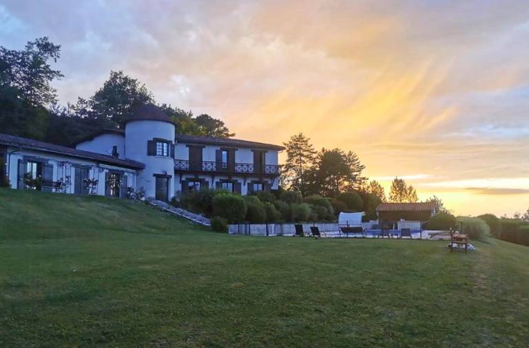 Fully equipped pleasant holiday apartment with pool, yard & patio | Dogs allowed — photo 4
