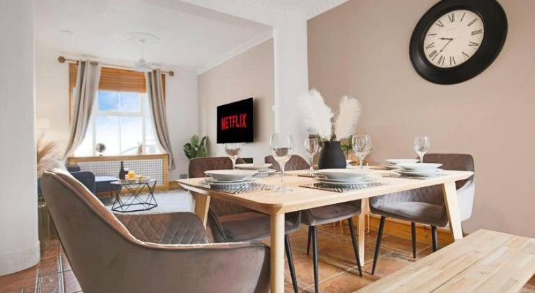 Nice house with yard | Suitable for remote work | Pets are welcome — photo 2