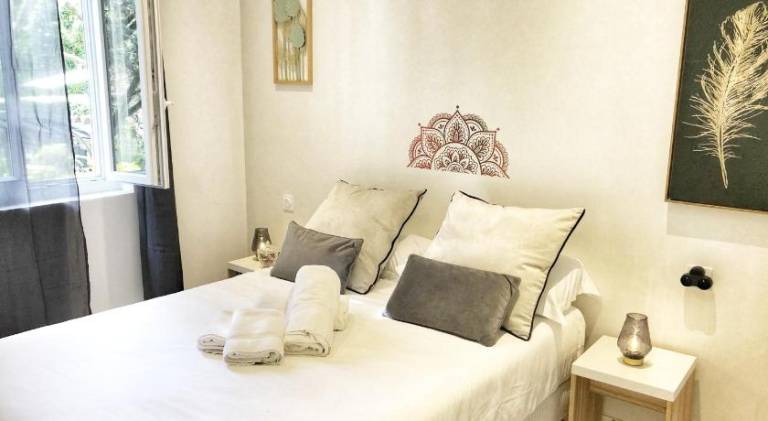 Hotel O9 marches in Villeurbanne