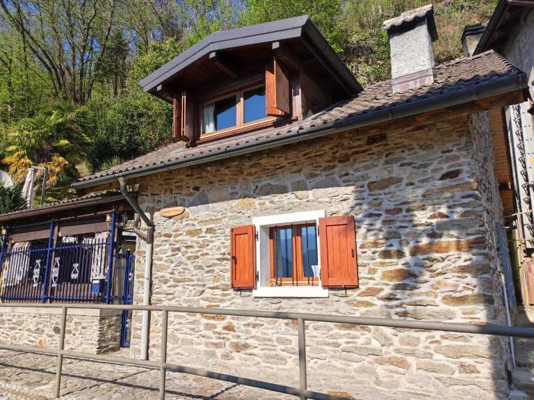 Ferienhaus Maccagno con Pino e Veddasca